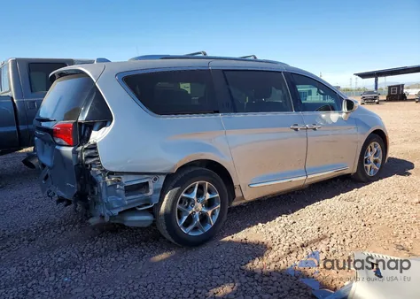 2019 Chrysler Pacifica Limited z USA, uszkodzony, nr VIN 2C4RC1GGXKR552542
